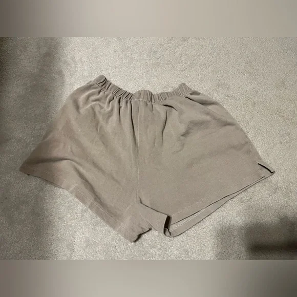 Garage 80’s style soft tennis shorts - Picture 4 of 4